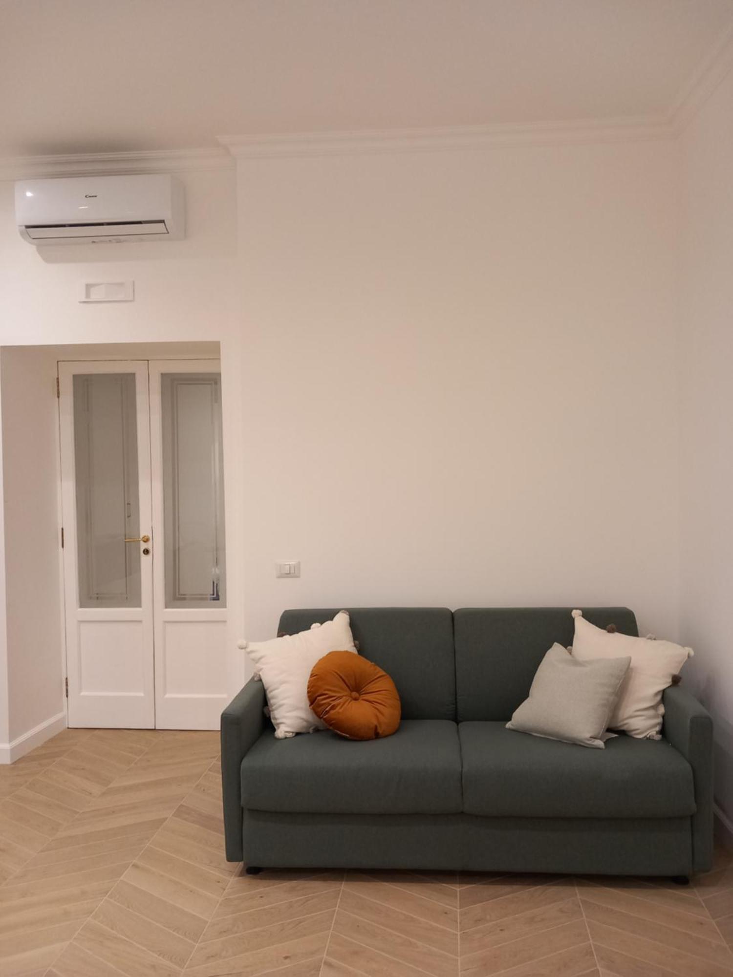 Porto 55 * Neapel